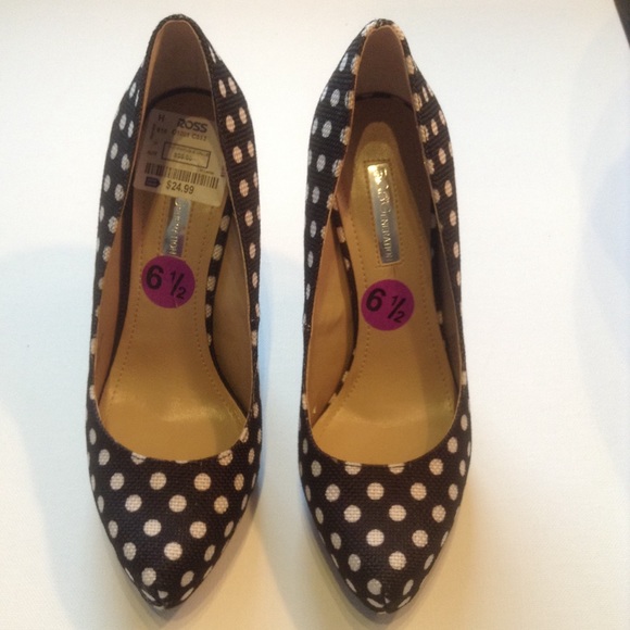 BCBGeneration Polka-Dot Heels - Picture 2 of 4